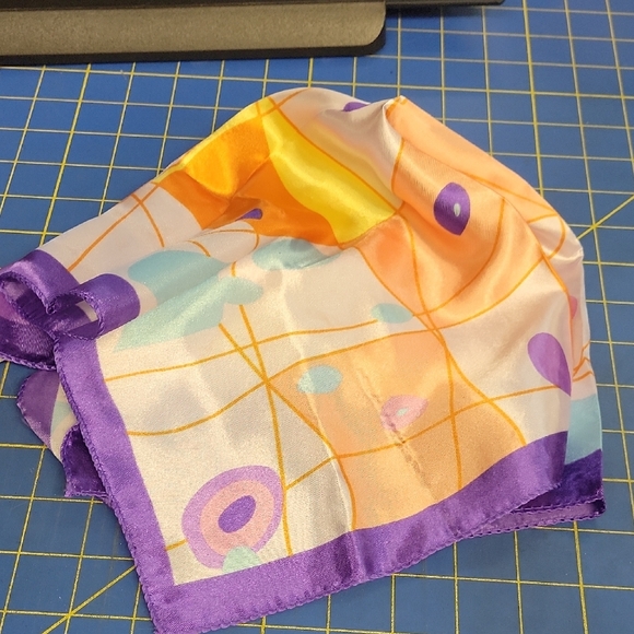 Silky 20" Head Scarf with Purple Trim - Picture 1 of 3